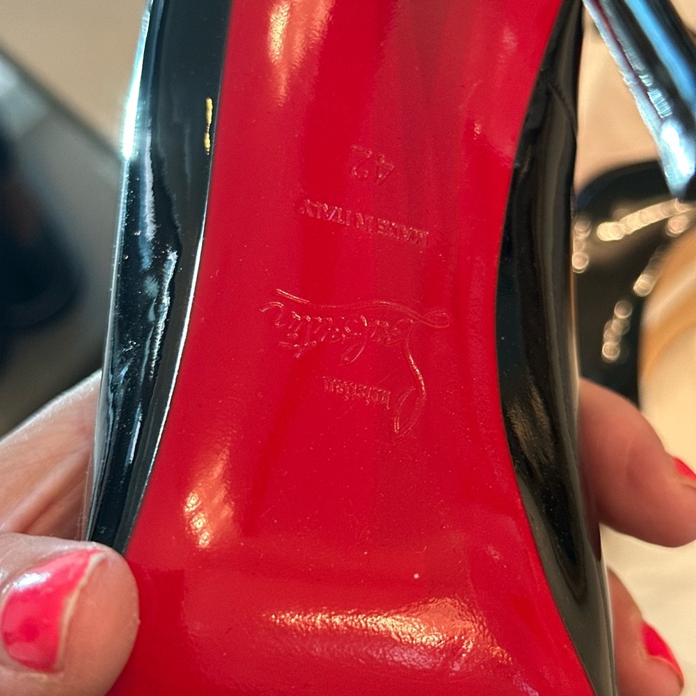 New with tags patent leather Louboutin heels - Picture 6 of 12